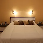 Vello Aparthotel 3*