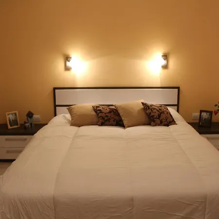 Vello Apartahotel 3*